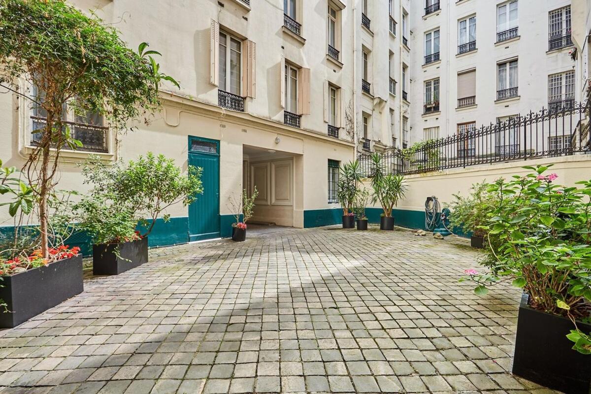Magnificent Etoile By Studioprestige Parigi