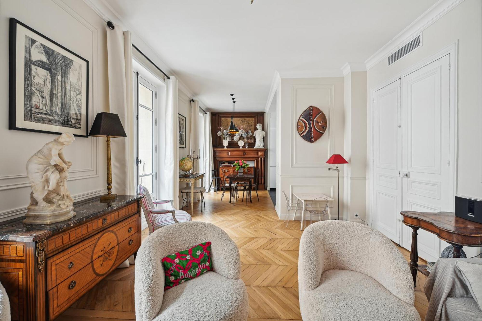Veeve - Transcendent On The Trocadero Apartment