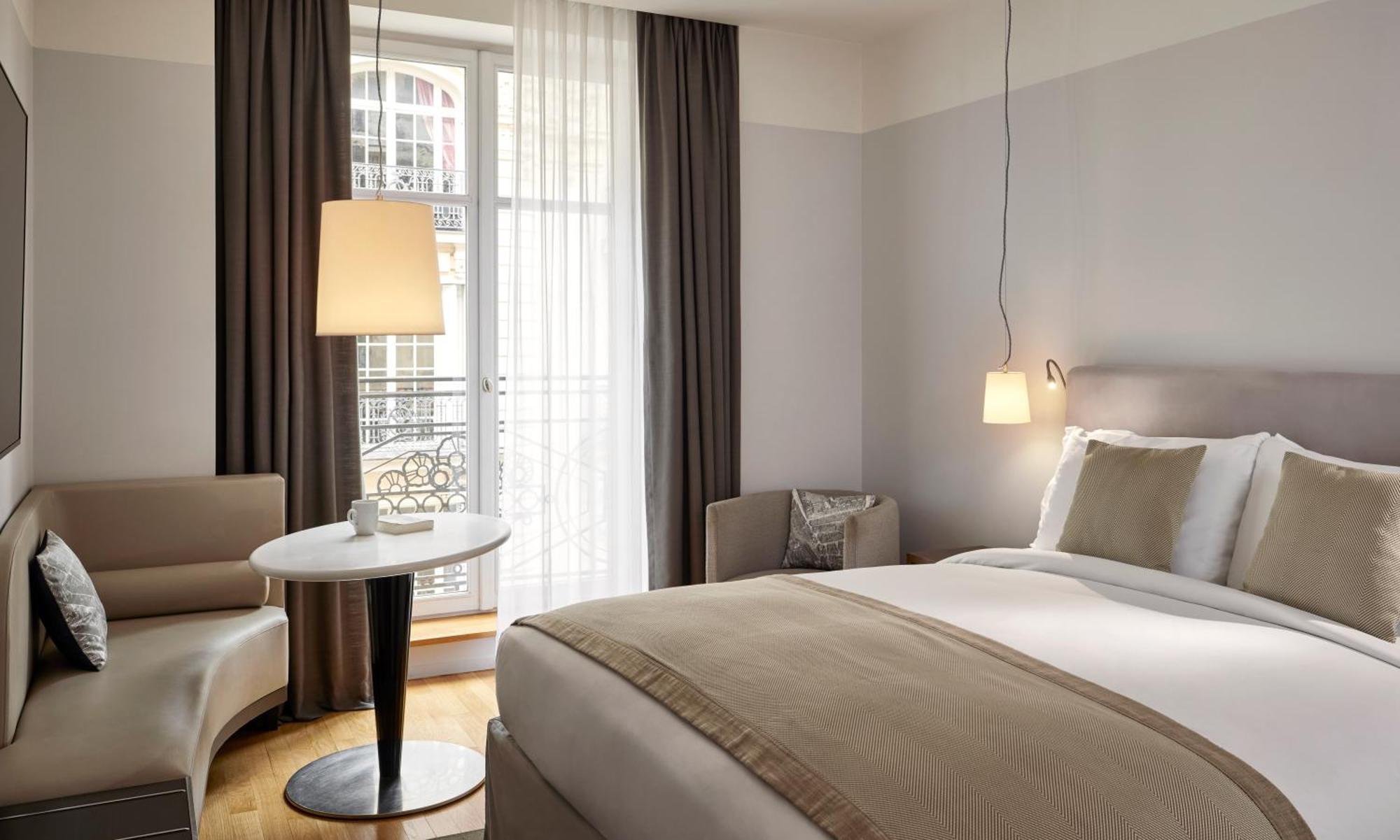 Sofitel Arc De Triomphe 5*