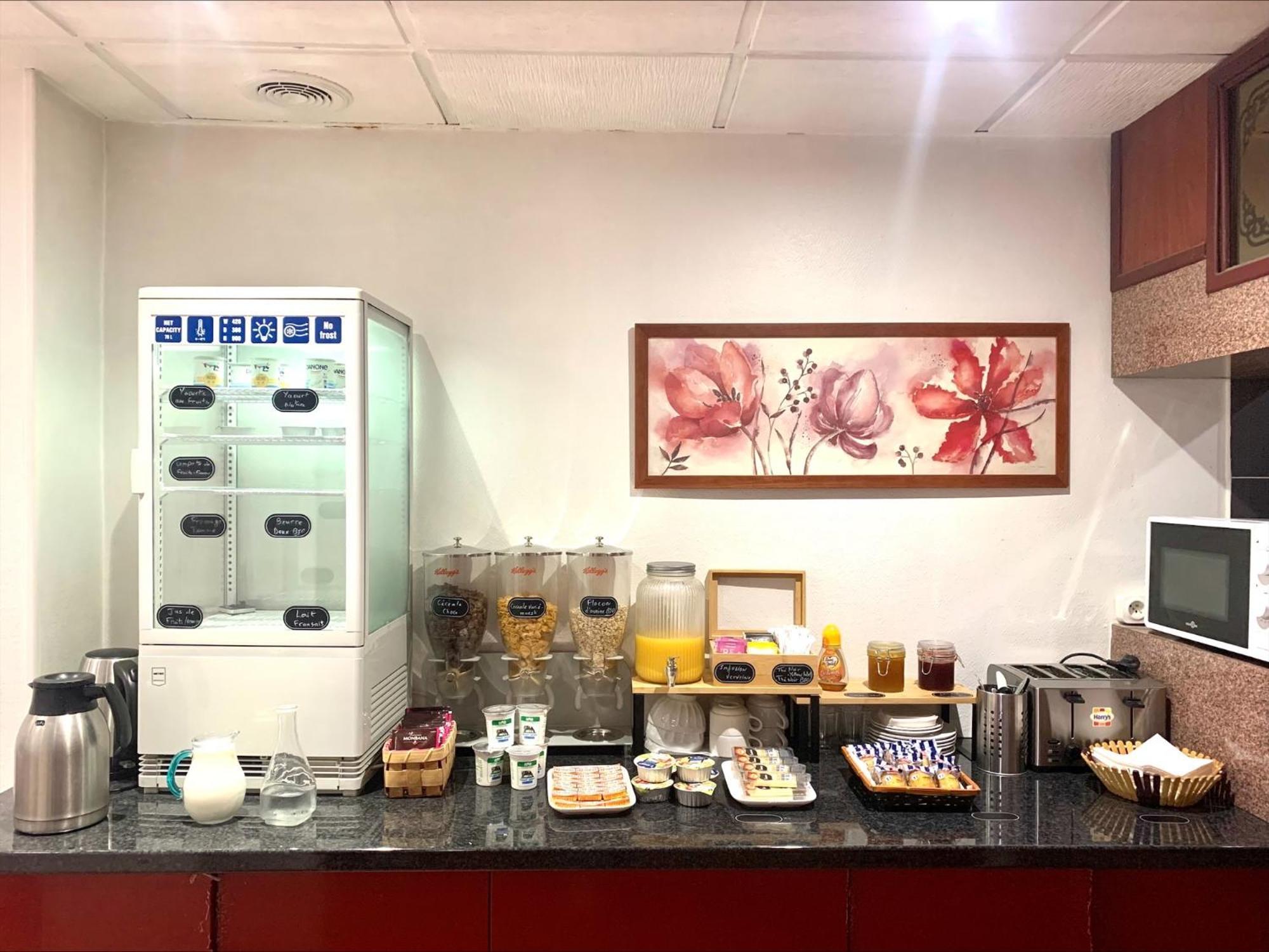Hipotel Belgrand Mairie Du 20ème 3* Parigi