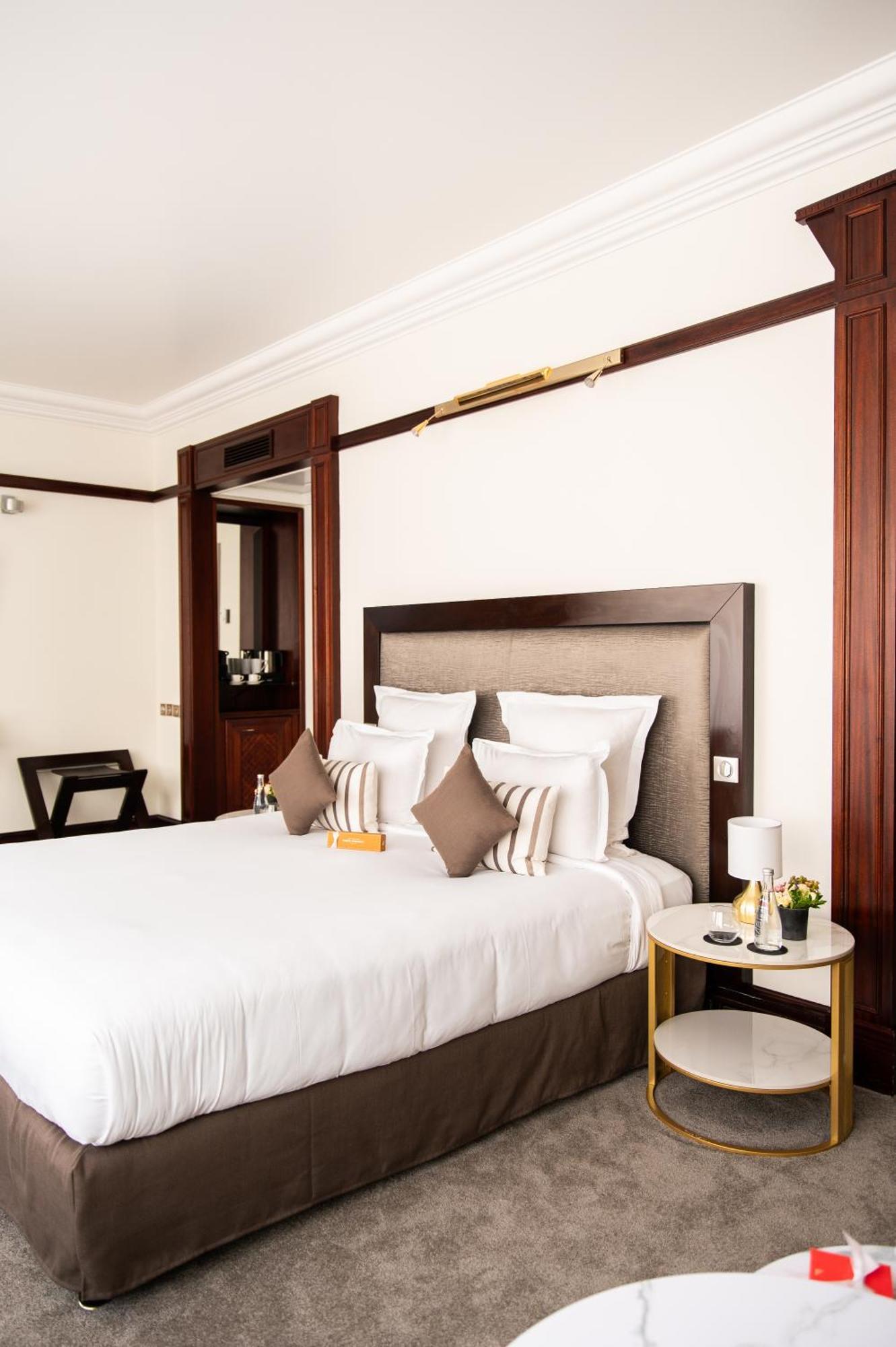Hotel Pont Royal 5*