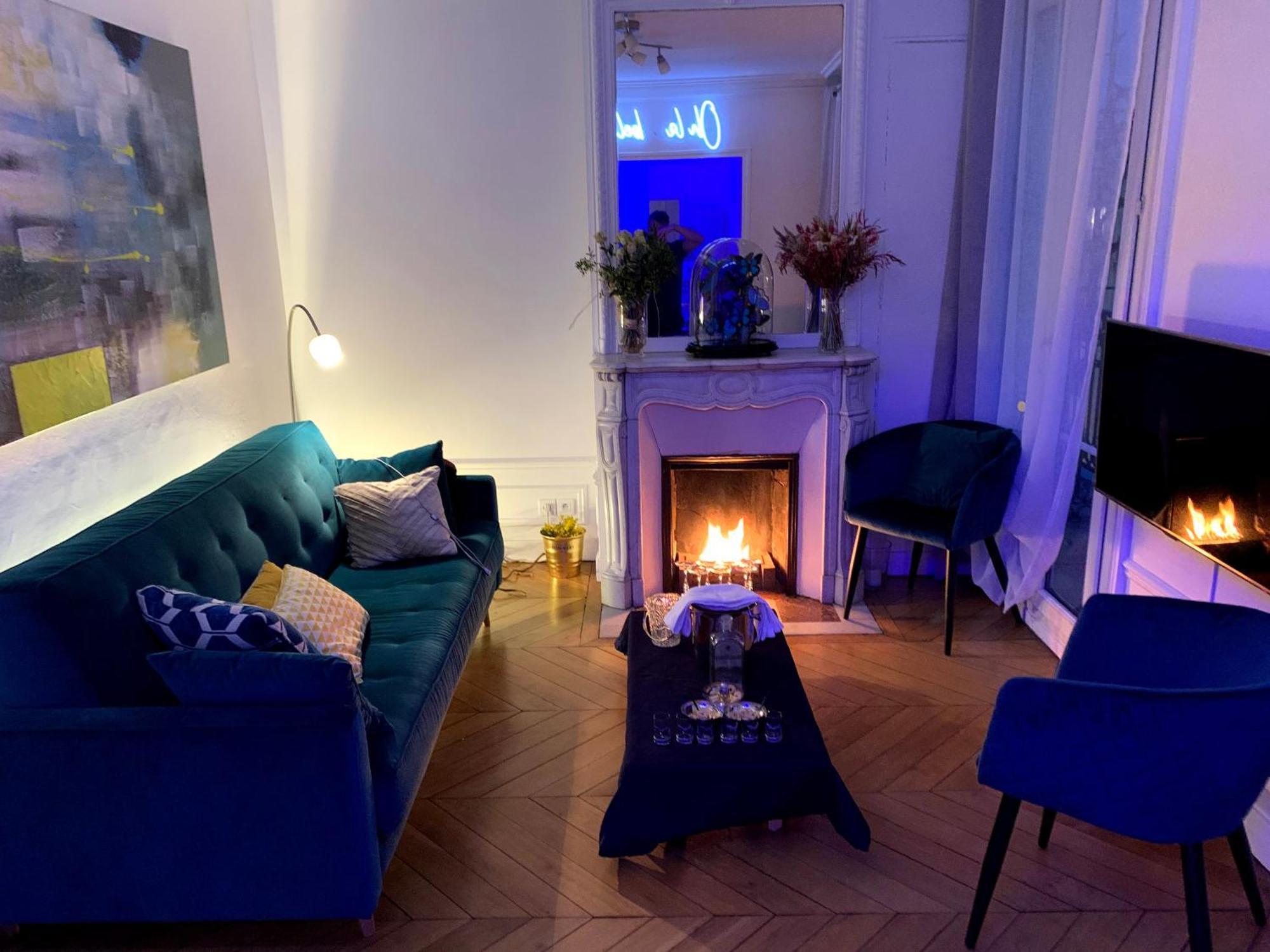 Elegant Near The Eiffel Tower And Invalides Paris