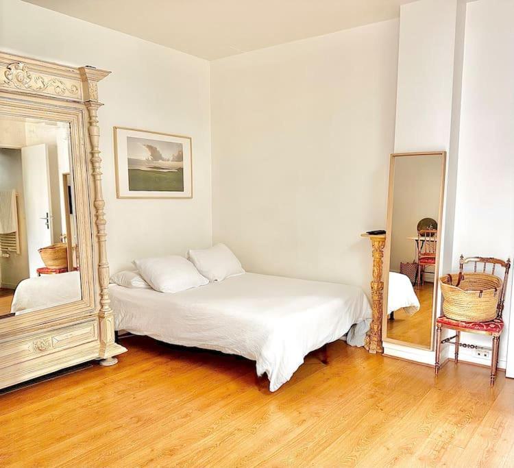 Charming In A Courtyard In Appartamento *