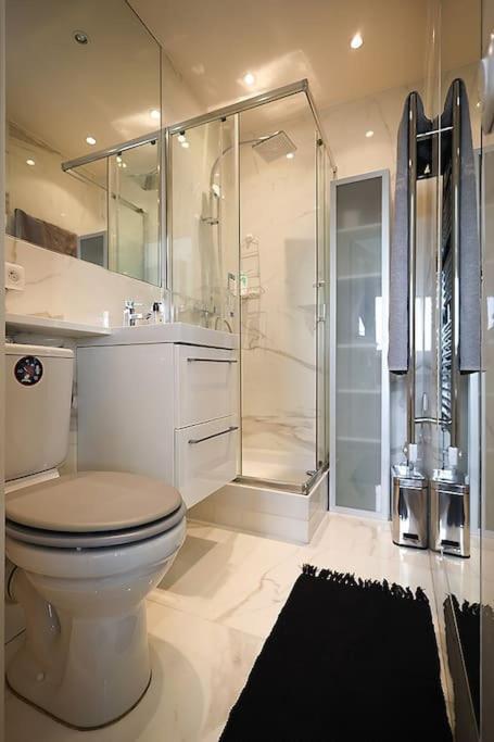 De Luxe Apartment *