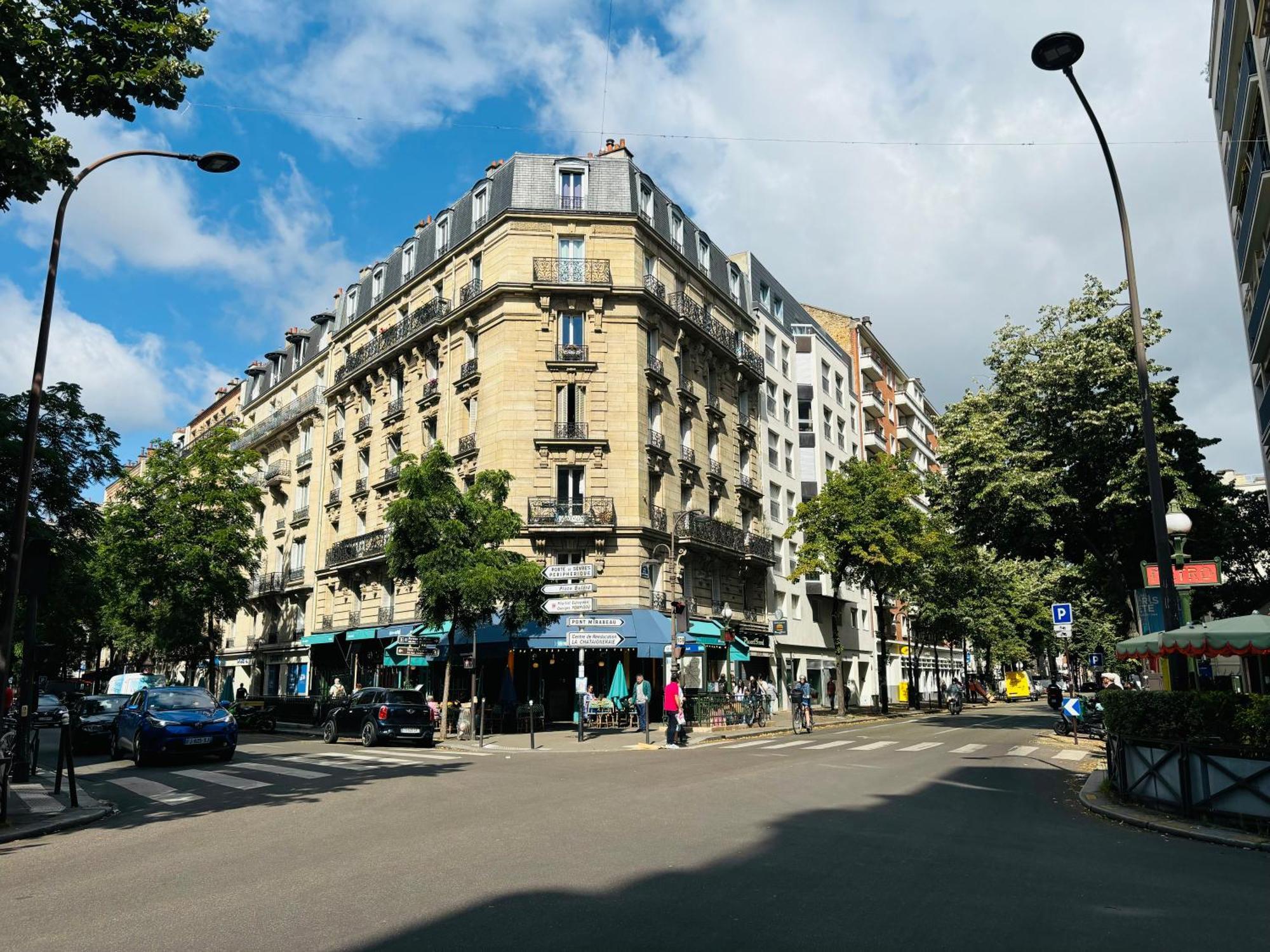 Le Felix - Proche Metro, Tous Commerces * Parigi