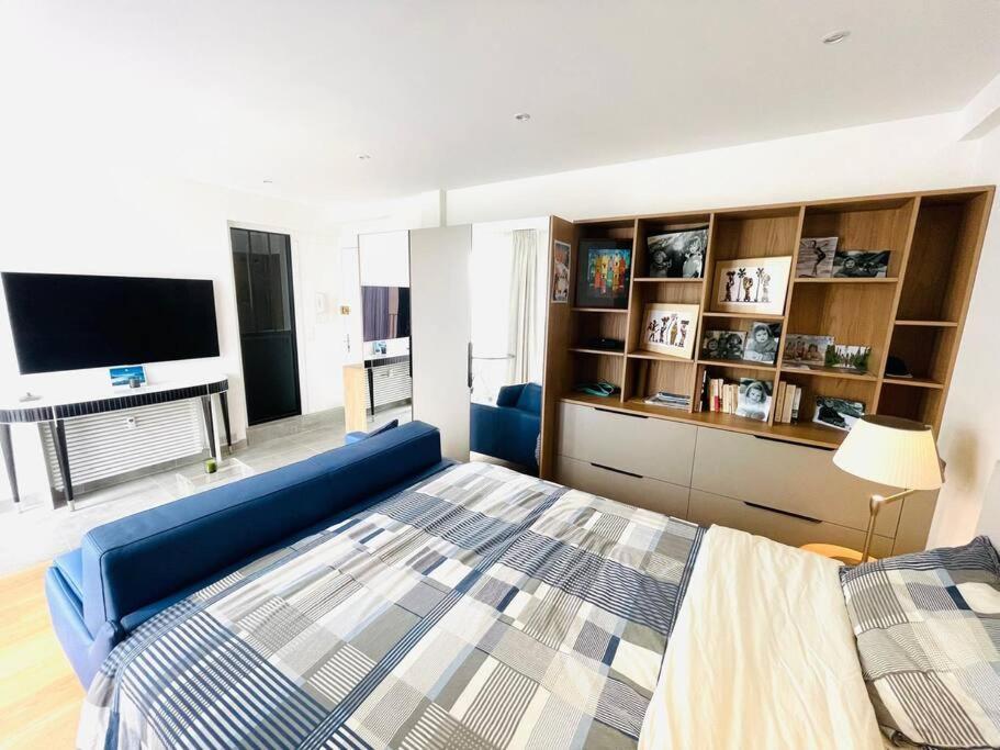 Luxueux 3 Voyageurs Bastille Parigi
