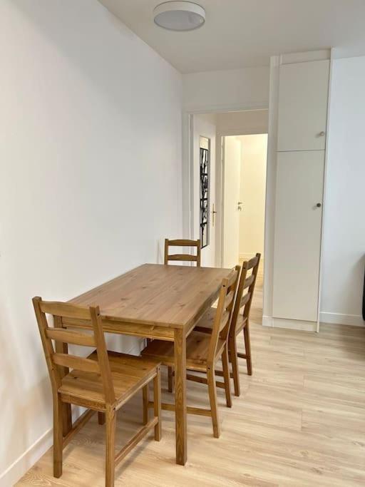 Appartamento Spacious Near Carre De Baudouin Bua Parigi