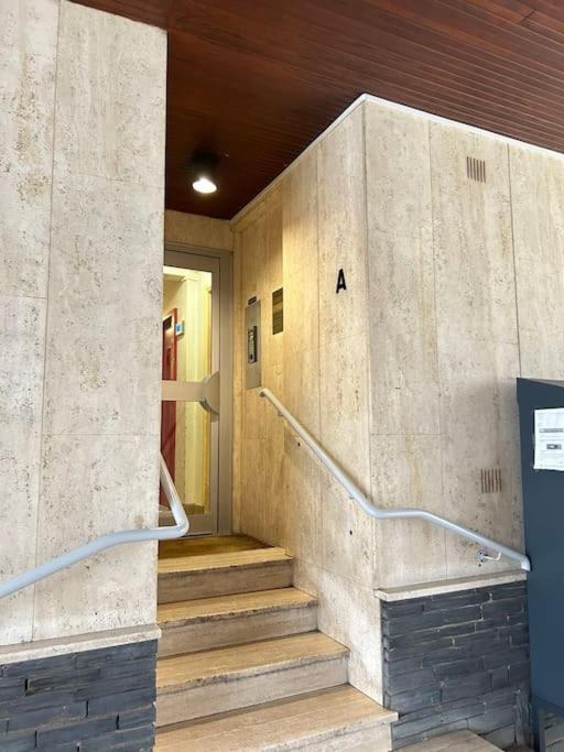 Appartamento Spacious Near Carre De Baudouin Bua *
