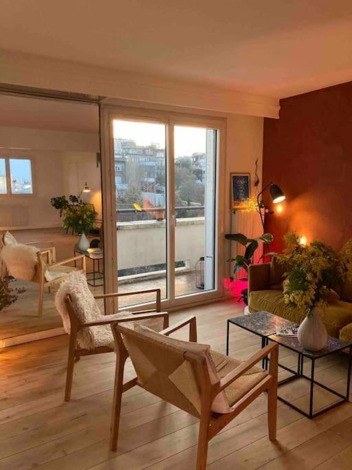 Loft En Dernier Etage Proche Des Buttes Chaumont Appartamento