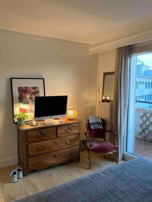 Loft En Dernier Etage Proche Des Buttes Chaumont Appartamento *