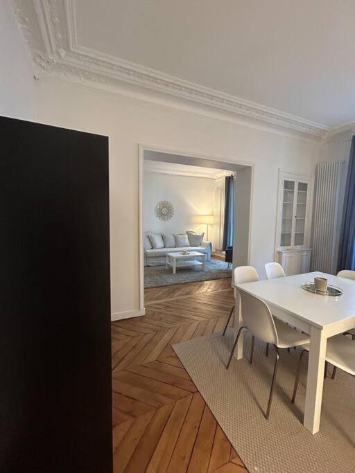 3 Pieces Dans Le Coeur Du 16e Appartamento Parigi