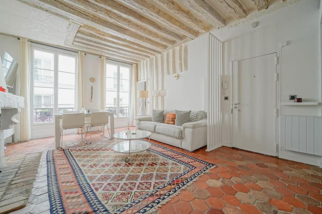 2 Bedroom With The Location Of In 2nd Arr Appartamento