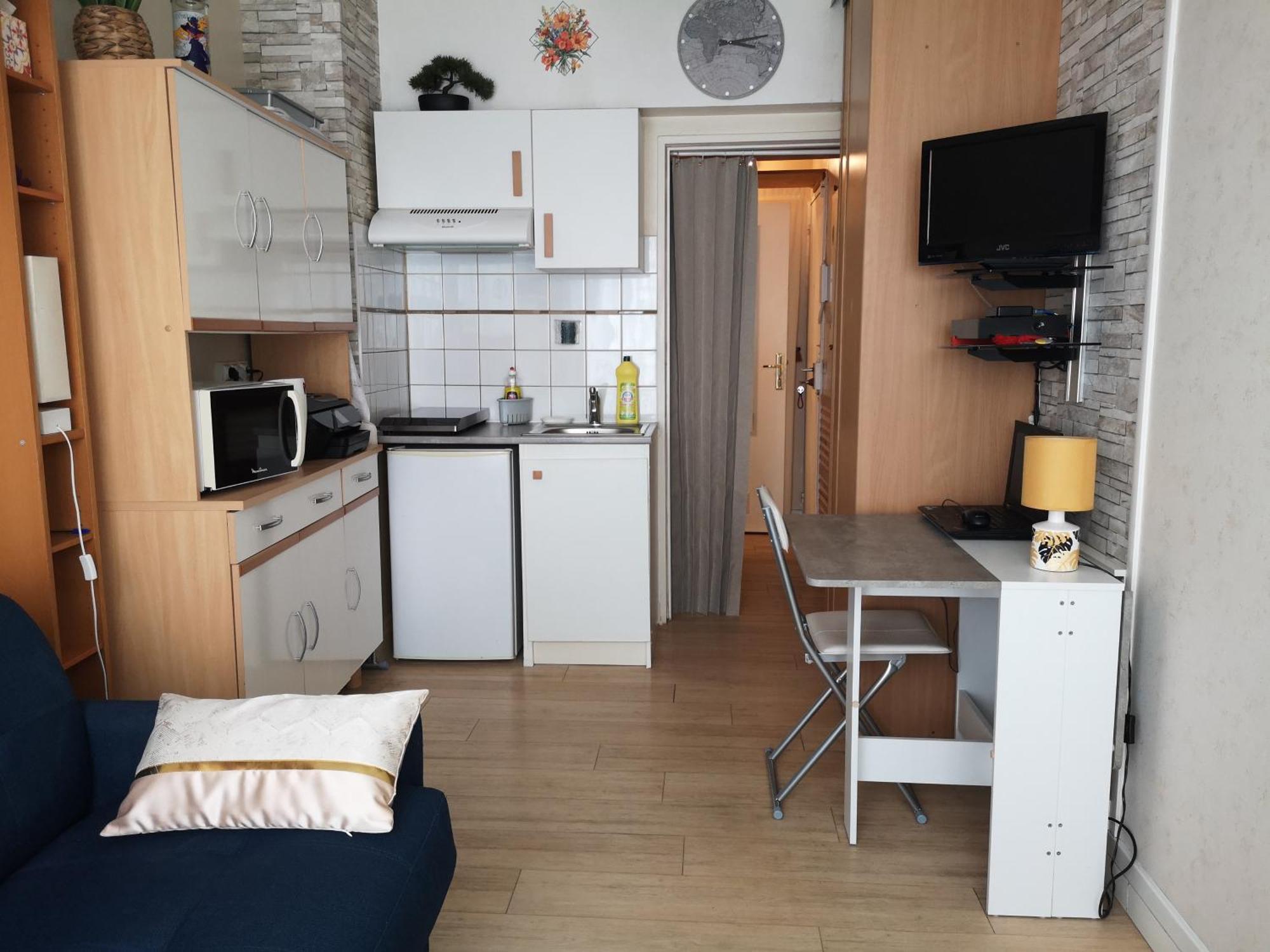 Studette Meublee, Ranelagh 16e Parigi