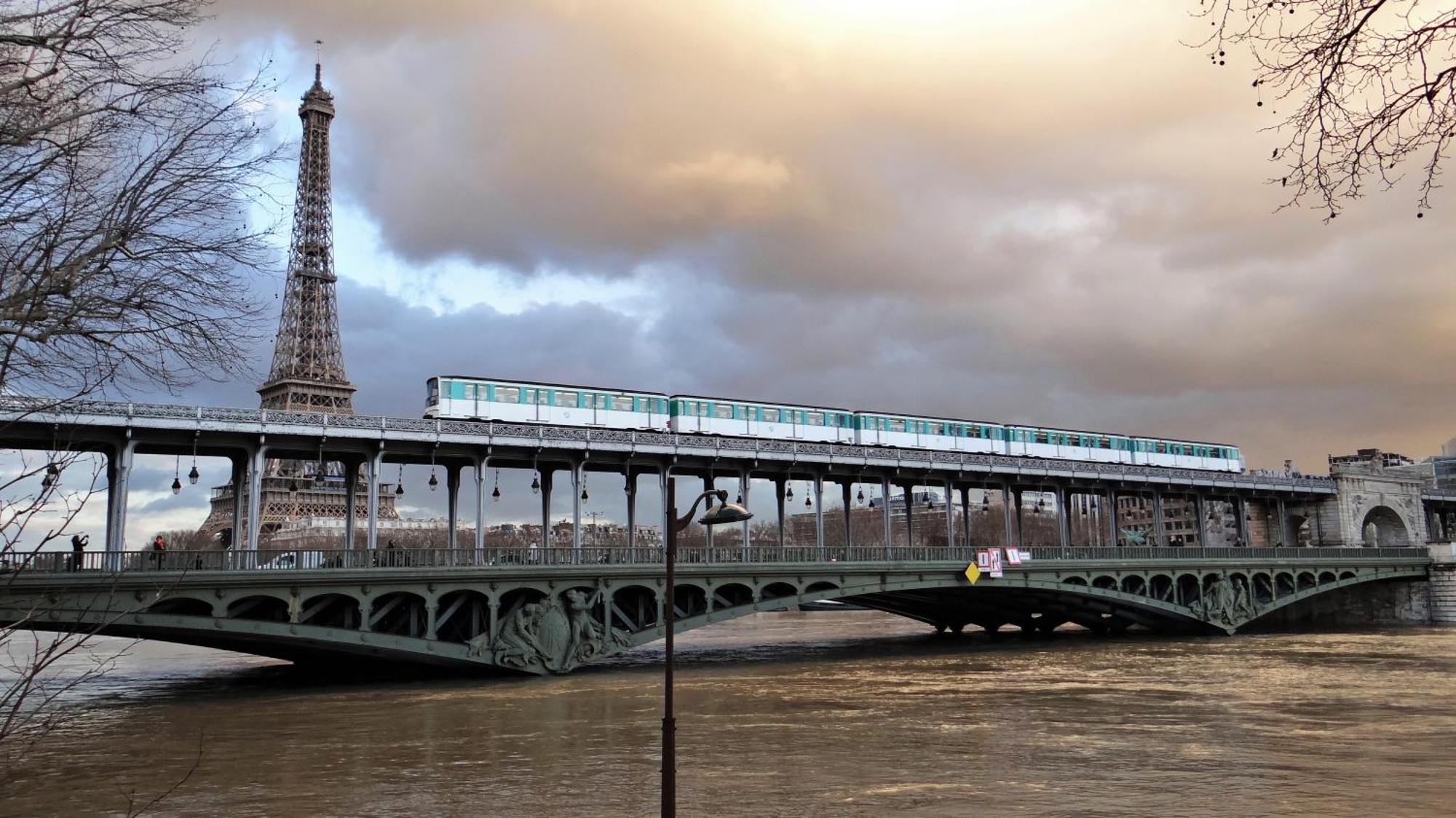 Eiffel Citea Access Dayroom Espace Sans Nuitee Et Partagee Chatillon Nuitee -- Repos Journee Ou Espace Travail 8-19h Proche Tour Eiffel Ou Usage Bureau A L'heure En Journee -- Nuitee Chatillon Avenue Parigi