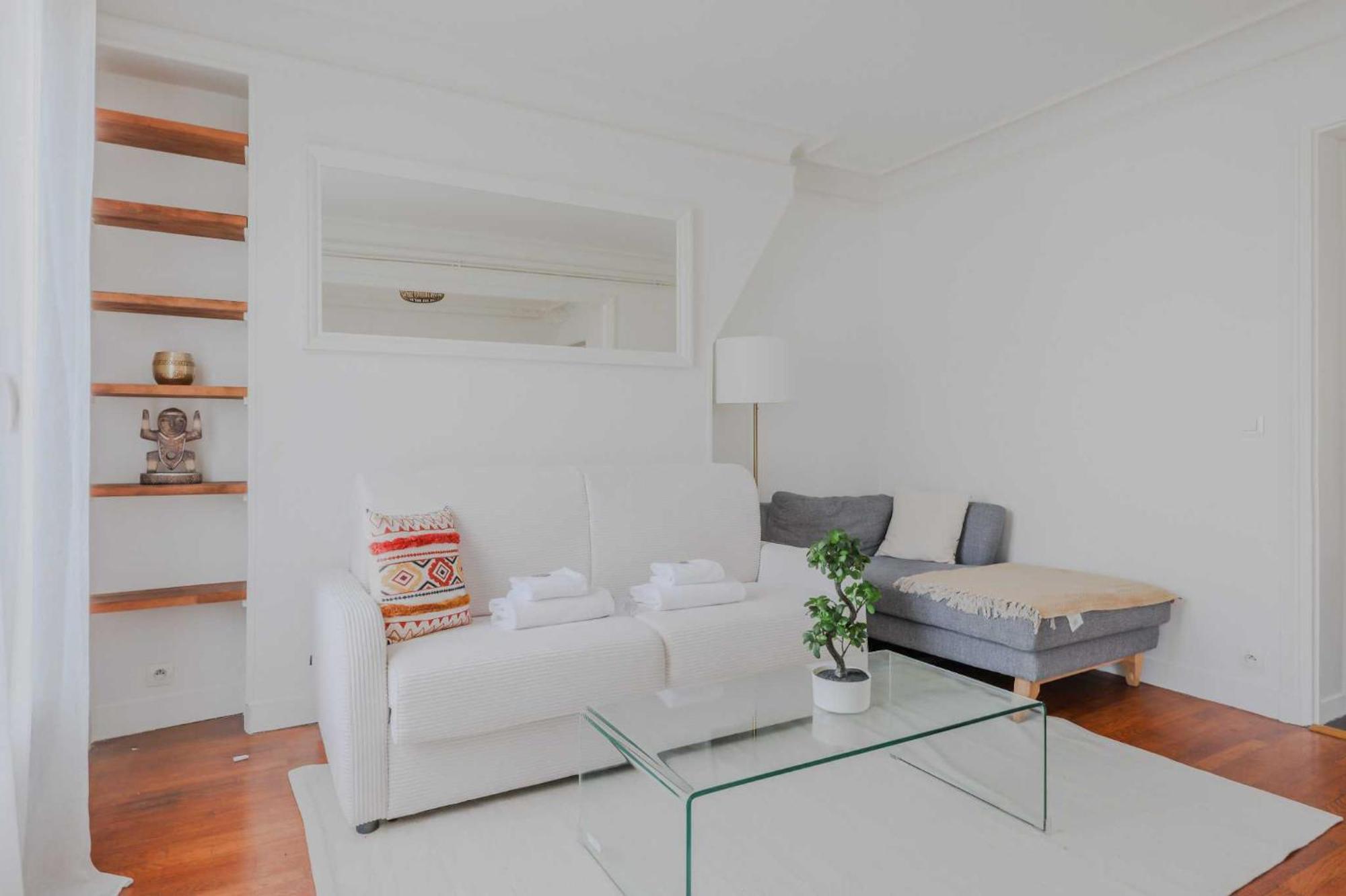 Peaceful - 1bd- 4p - Montmartre Parigi