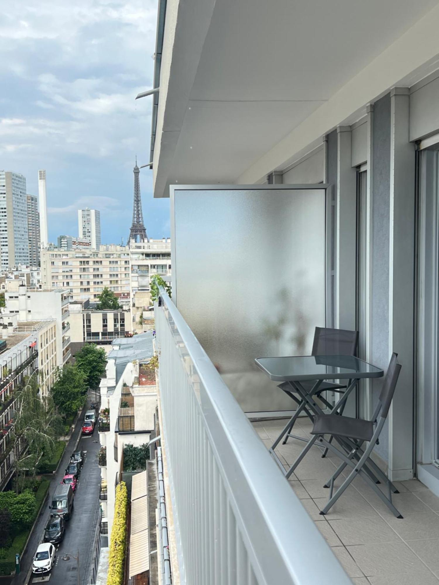 Apartment My Eiffel Tower View *