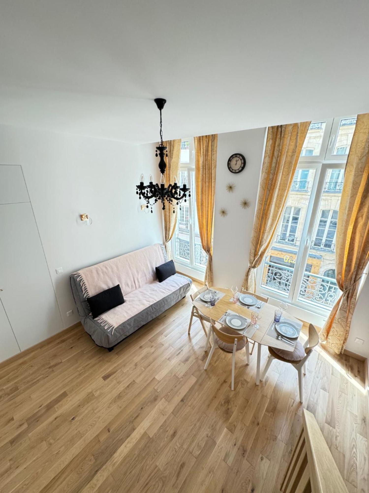 Apartment Chez Zenovia Paris