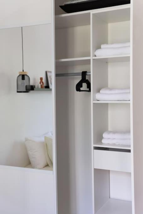 Apartment T2 Parisien- 1 Min A Pied Du Metro Ligne 13 & 14 Paris