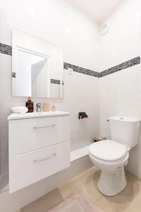 Apartment T2 Parisien- 1 Min A Pied Du Metro Ligne 13 & 14 *
