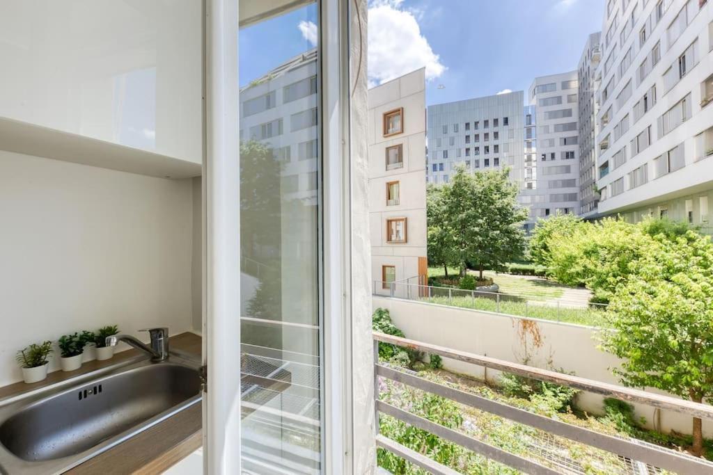 T2 Parisien- 1 Min A Pied Du Metro Ligne 13 & 14 Apartment *