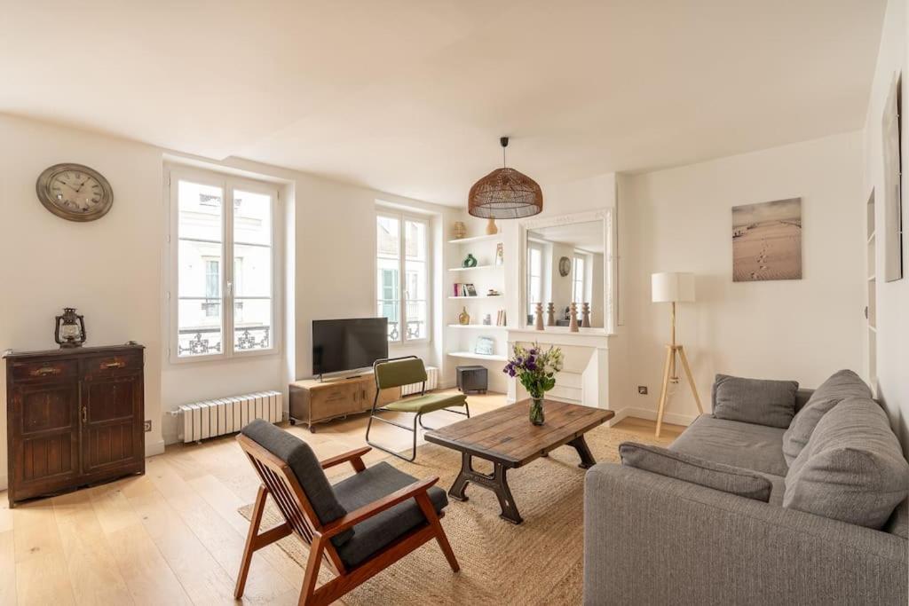 Bright And Spacious Flat -montmartre Parigi