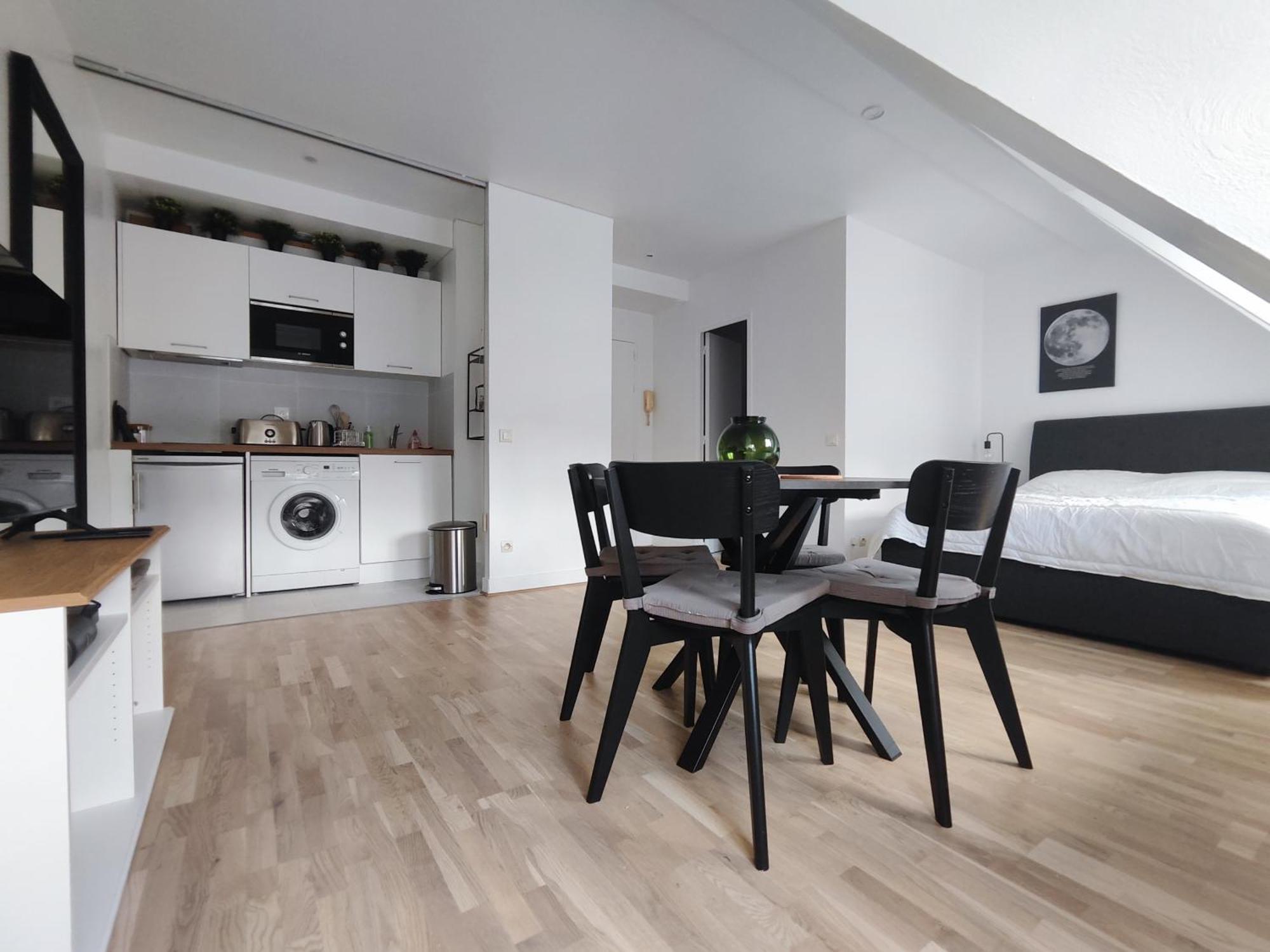 Rue De Berri - 8 Appartamento