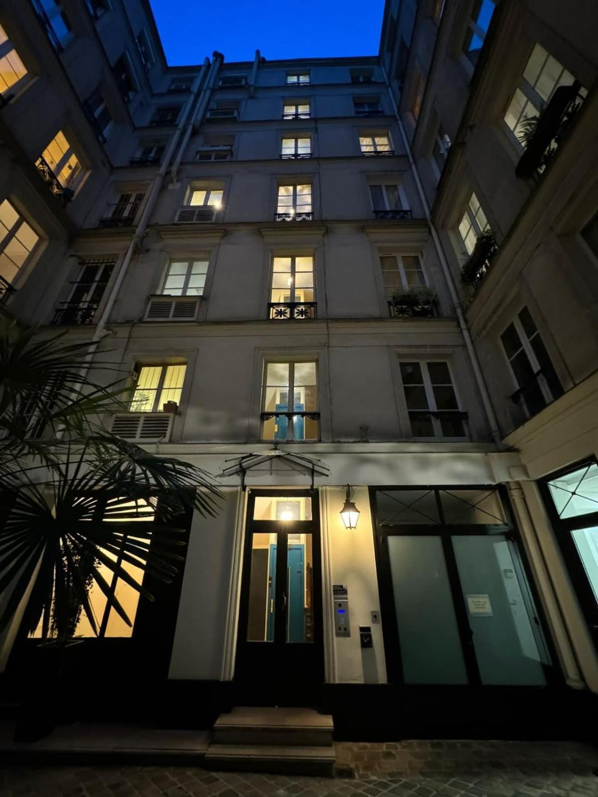 Apartment Brand New Near La Madeleine ! *