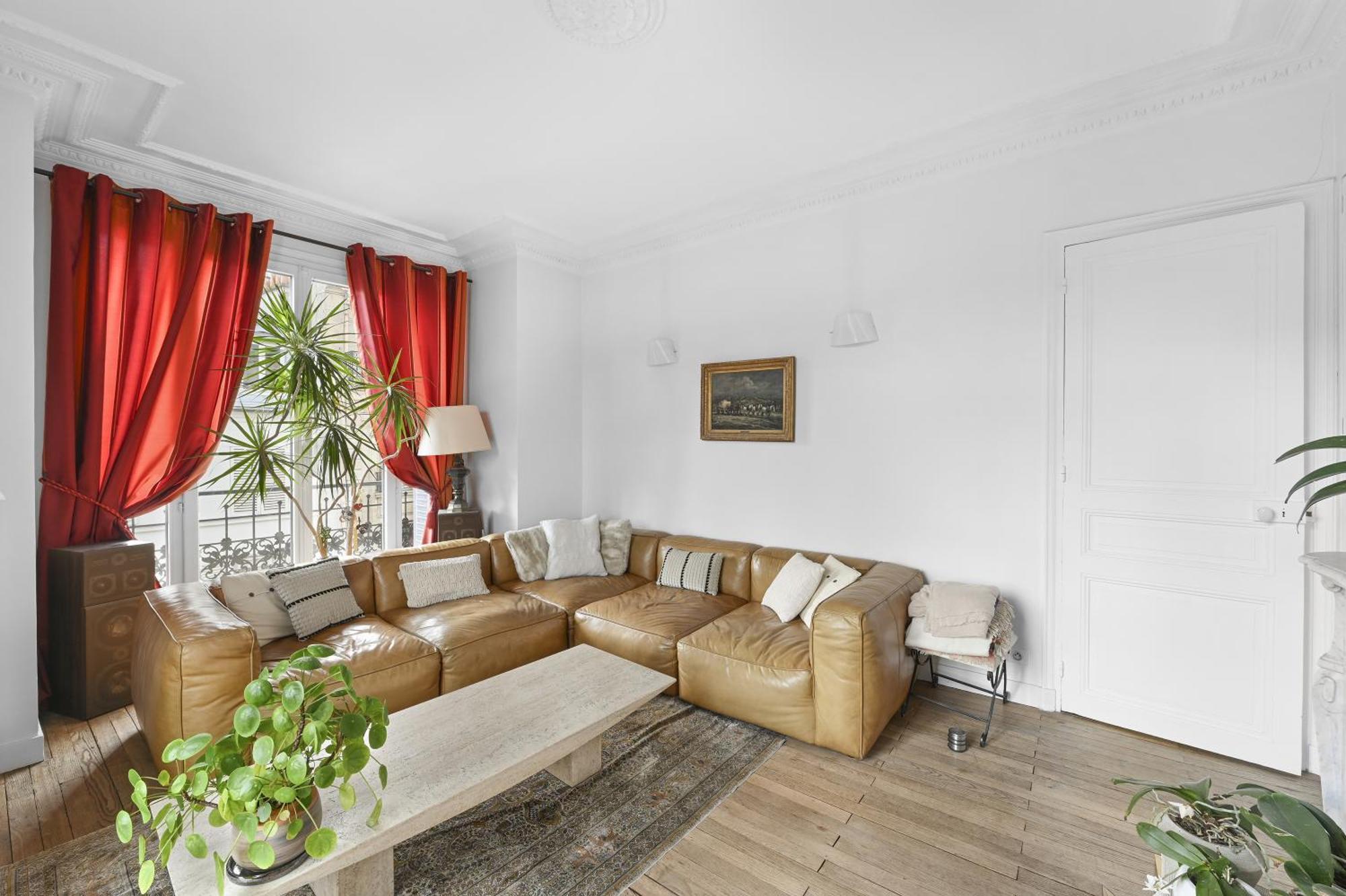 Veeve - Magic On The Marche Parigi