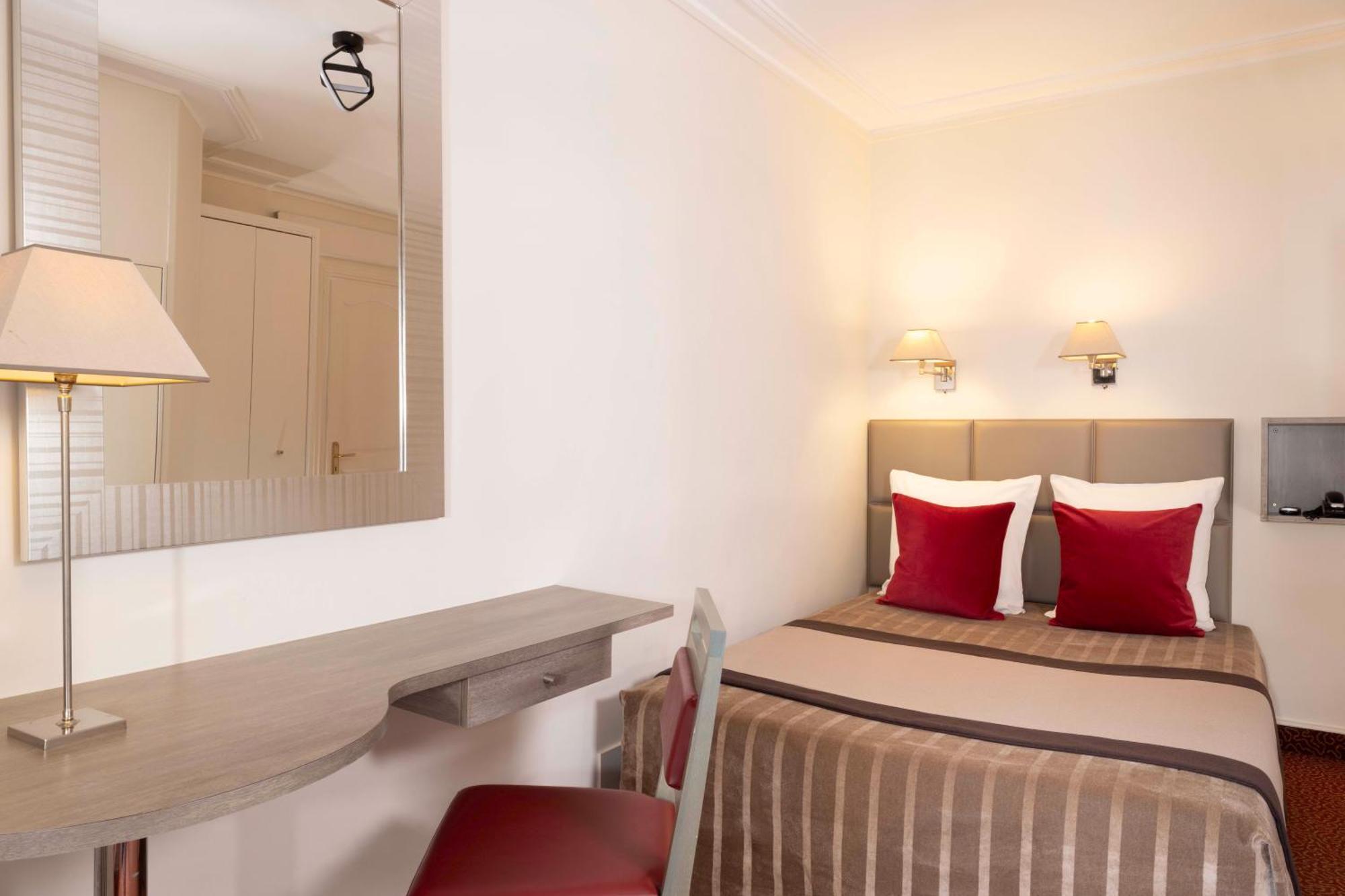 Saint Pierre Hotel 2*