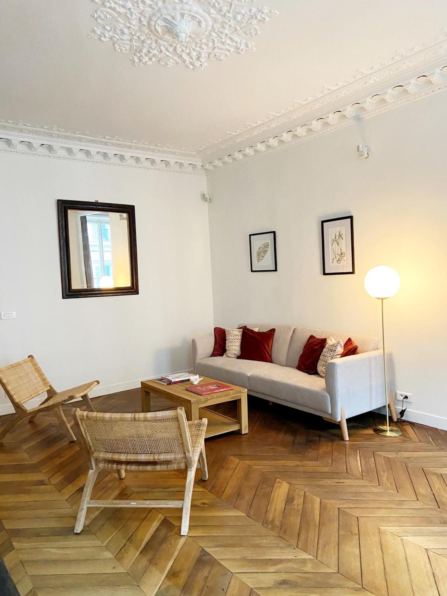 Spacious 3br Flat / Madeleine * Parigi