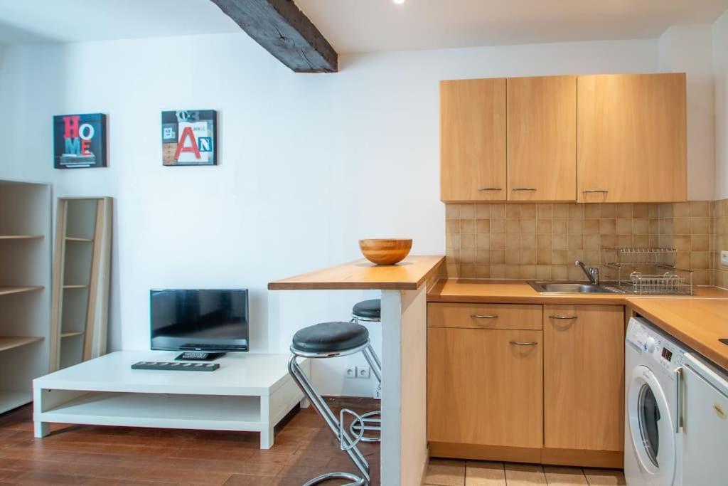 Spacieux Dans Le Beau Quartier Du Marais Appartamento *
