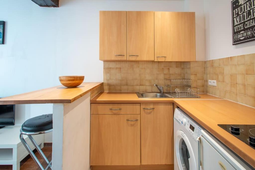 Spacieux Dans Le Beau Quartier Du Marais Appartamento *