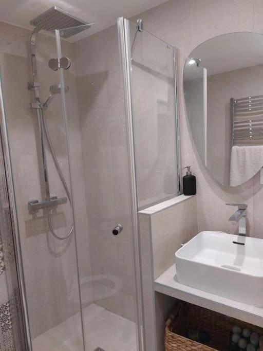 Apartment Sur Les Toits De Paris