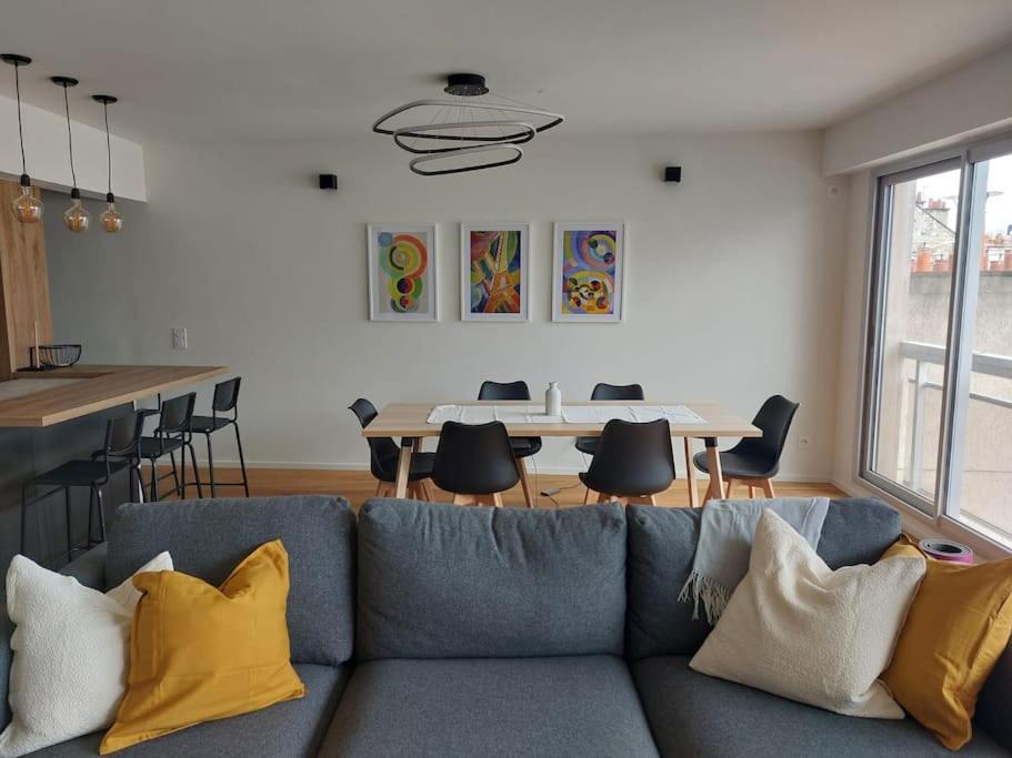 Sur Les Toits De Apartment