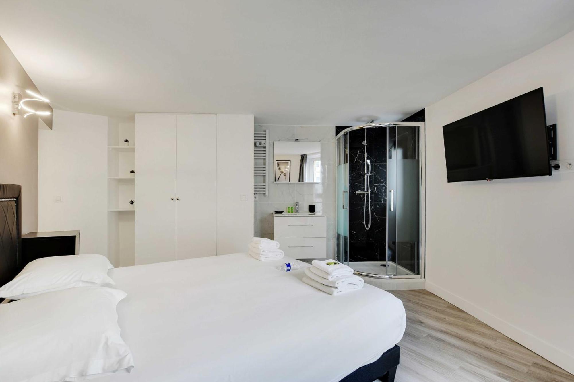 Apartment In The Heart Of Opera Paris