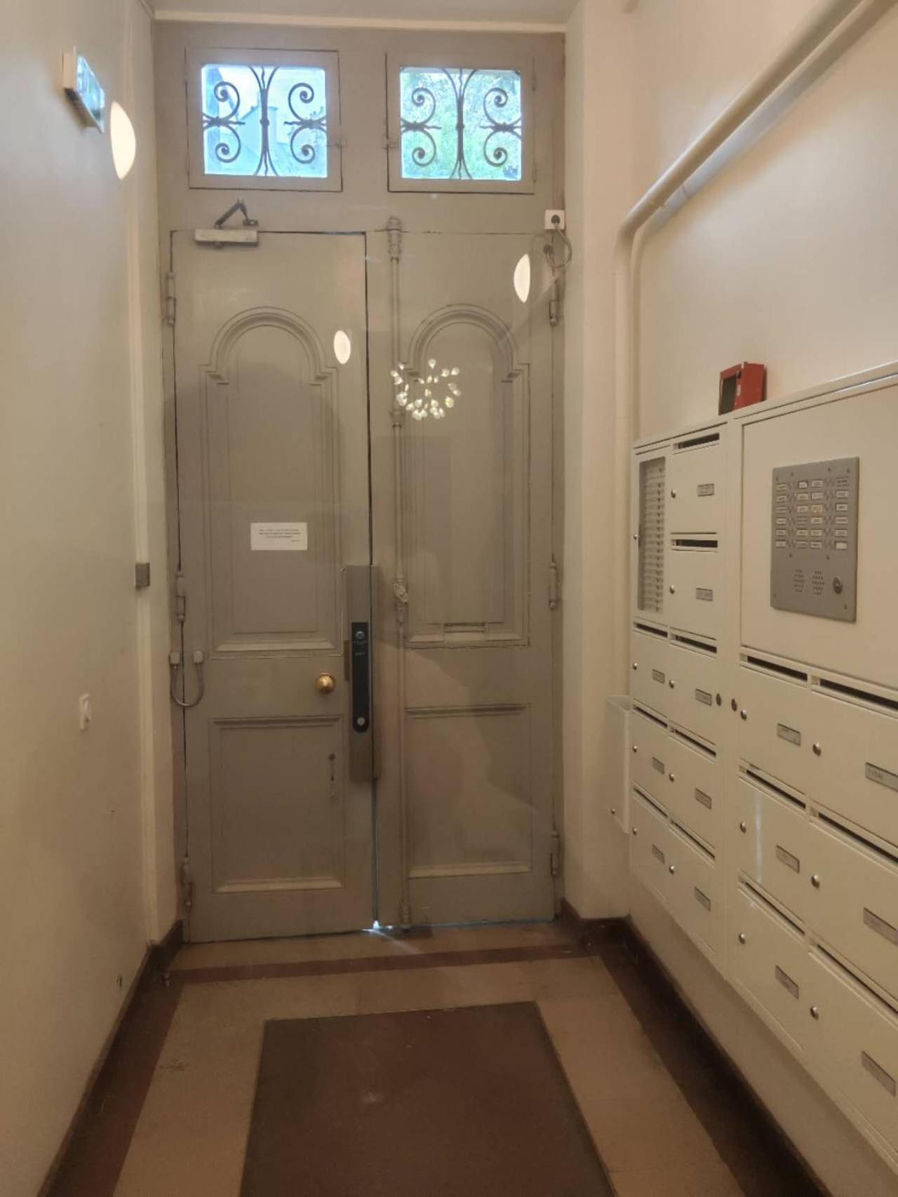 Appartamento New Charming Comfortable In 10-near Metro *