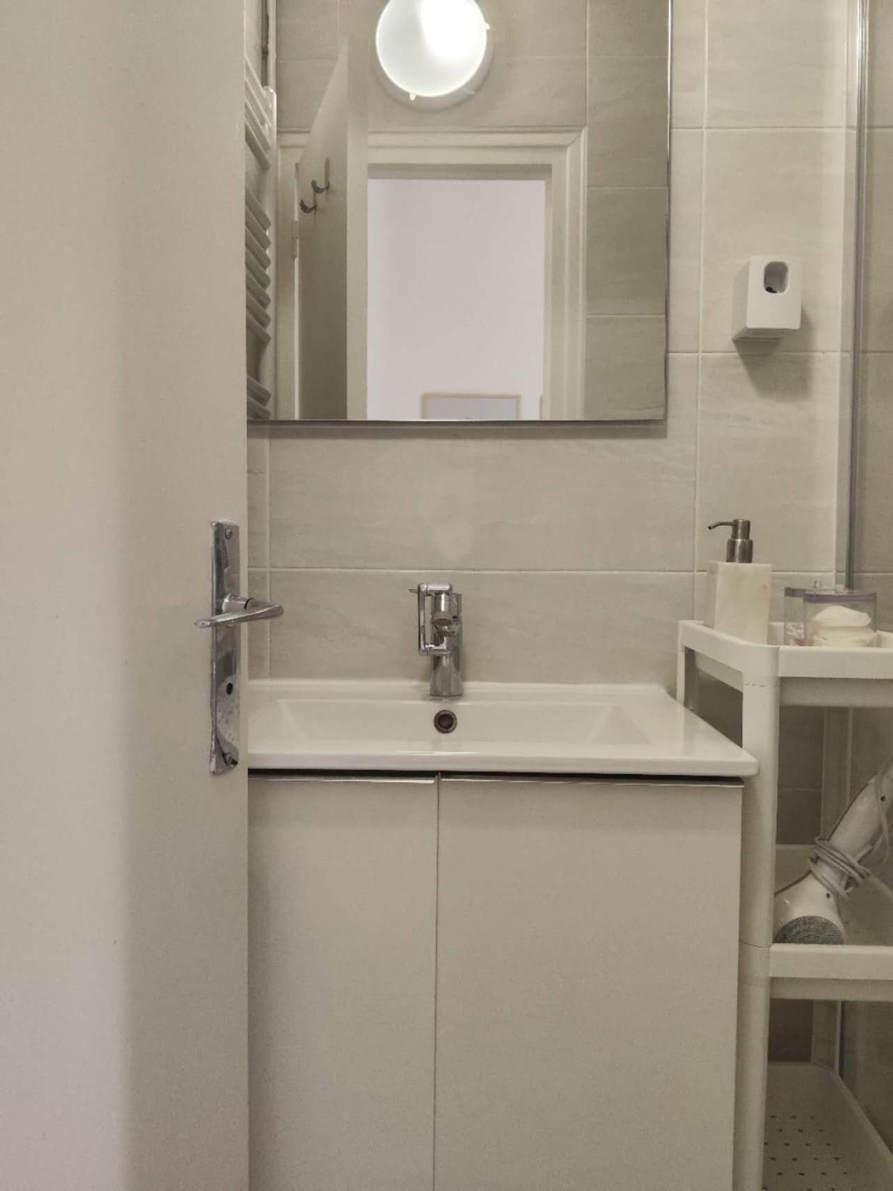 New Charming Comfortable In 10-near Metro Appartamento