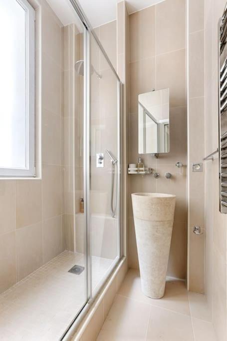 Invalides Pont Alexandre Iii Luxury 2br Appartamento