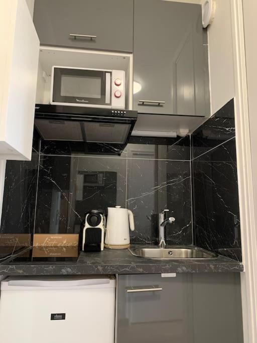 Apartment Cosy Balcon Montparnasse Paris