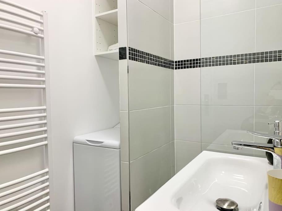 Cosy Balcon Montparnasse Apartment Paris