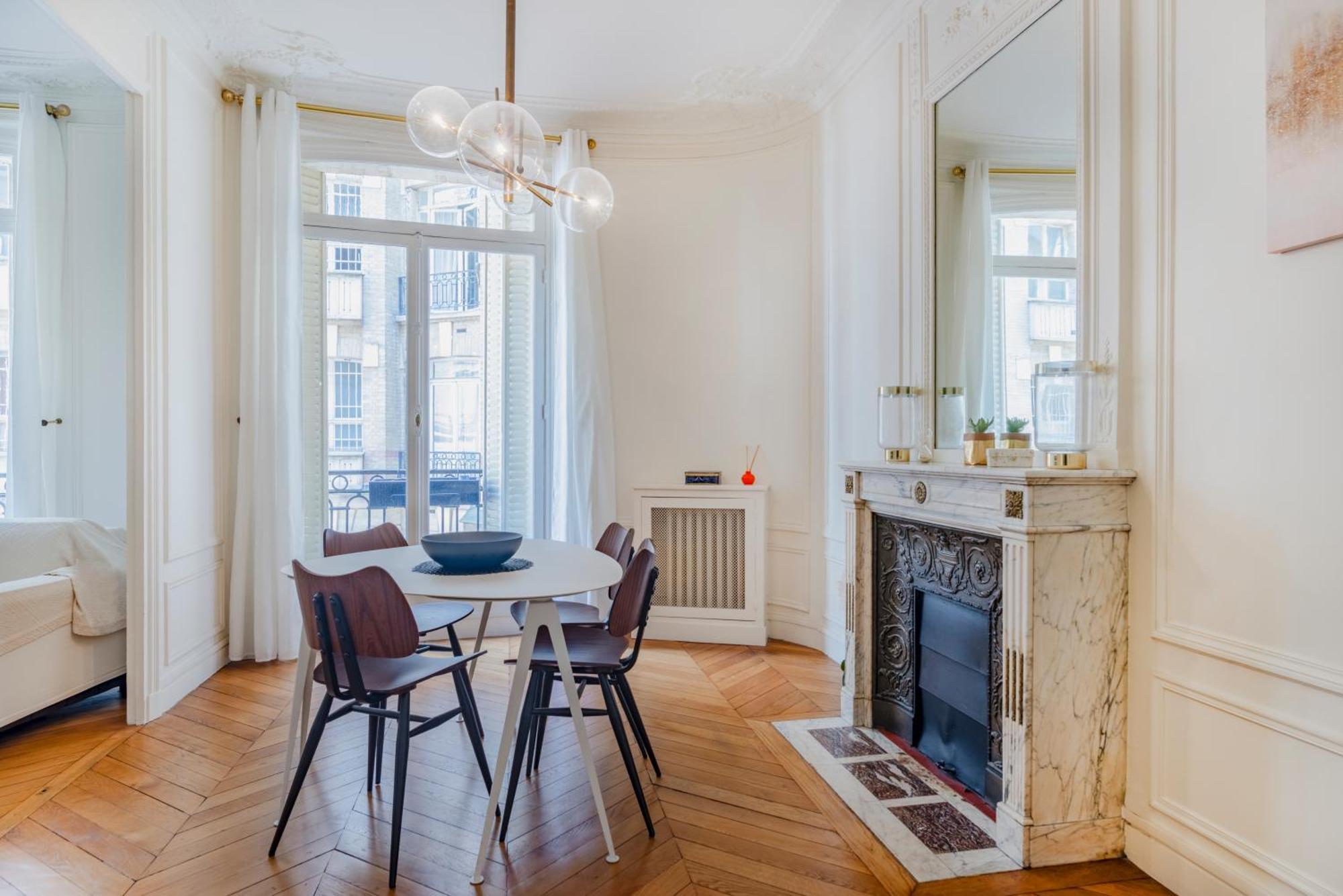 Prestigious Triangle D'or 2br Champs-elysee - Montaigne Appartamento *