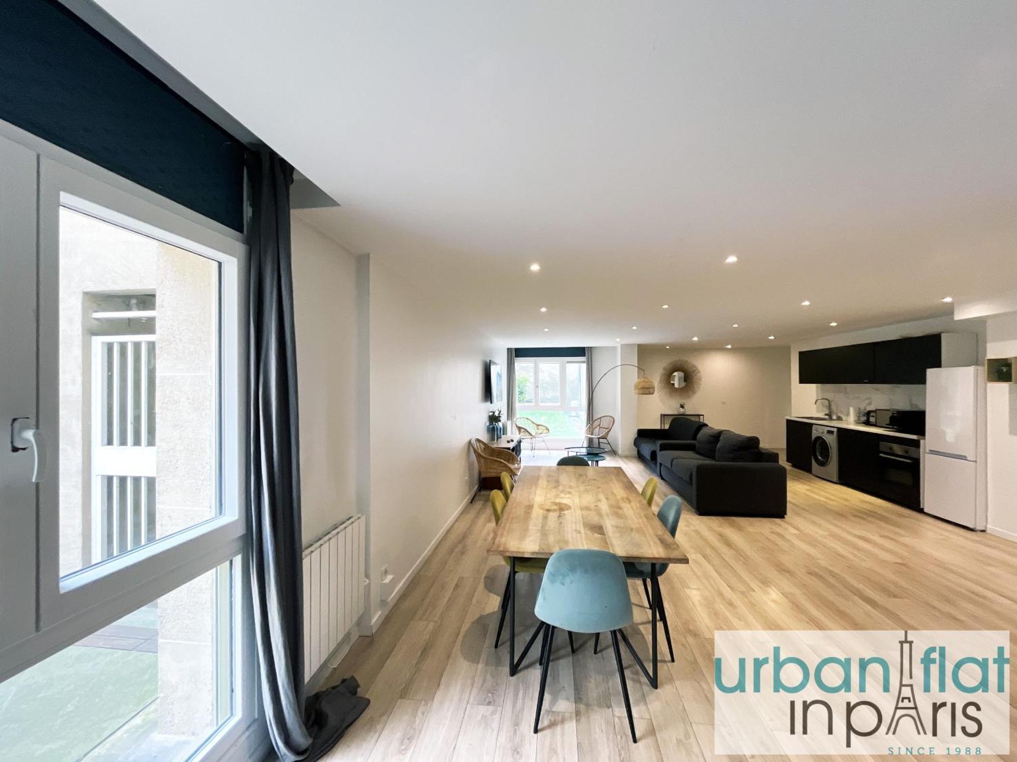 Urban Flat 182 - Spacious 4 Bedroom Flat In Apartment *