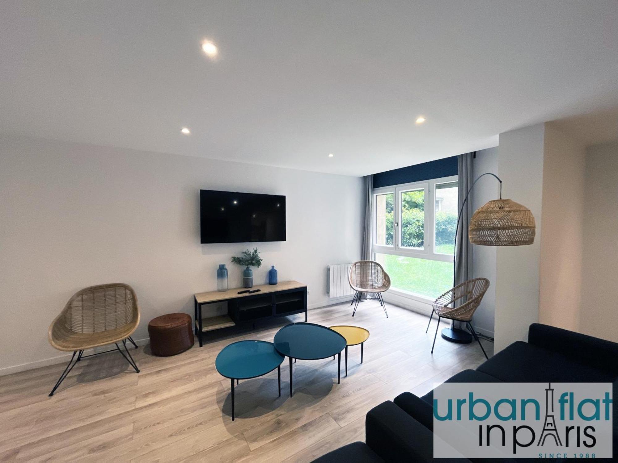 Apartment Urban Flat 182 - Spacious 4 Bedroom Flat In