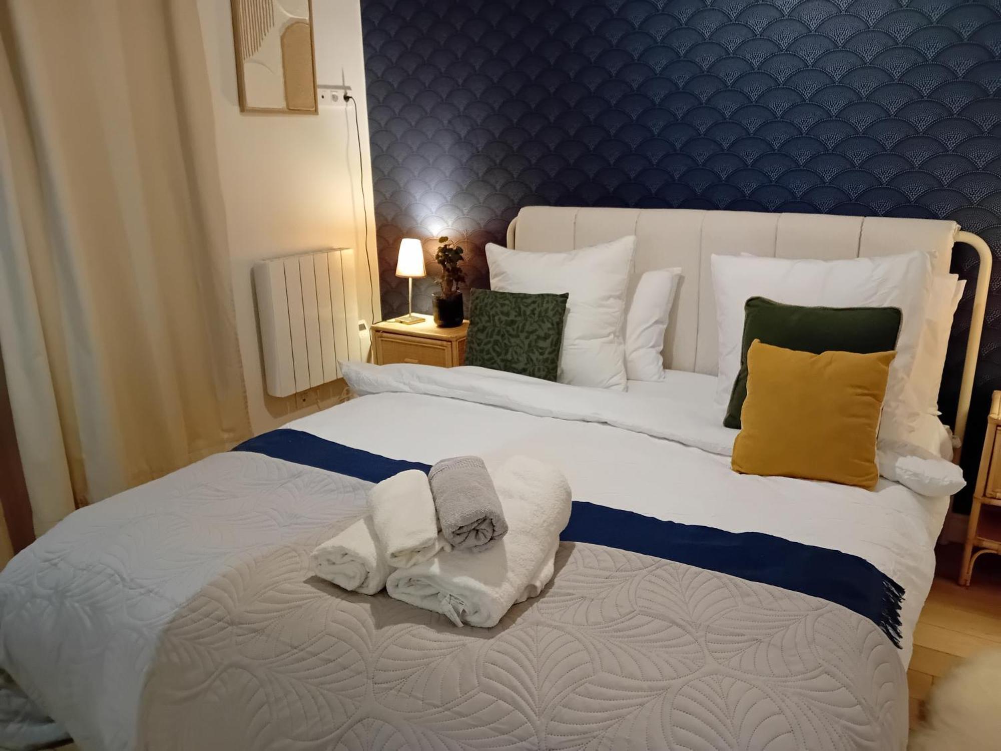 Center 6eme ,gare Montparnasse 1 Minute,5 Minute Eiffel Tour And Louvre Meusm Apartment *
