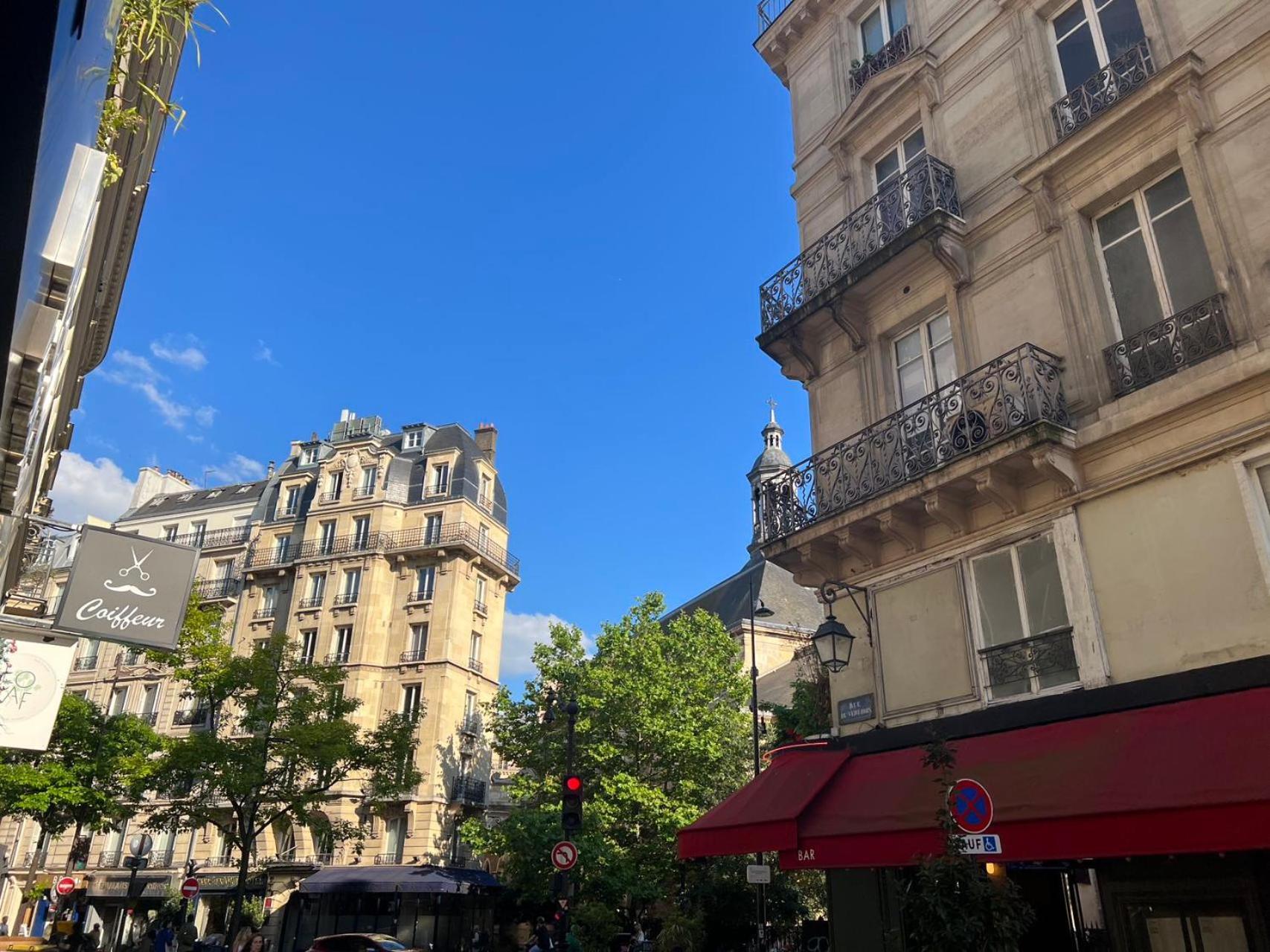 Art And Design Lover's Dream In Appartamento Parigi