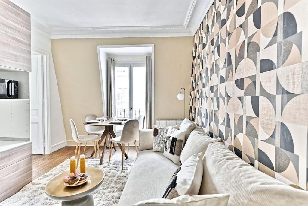 Cosy Face De Montparnasse