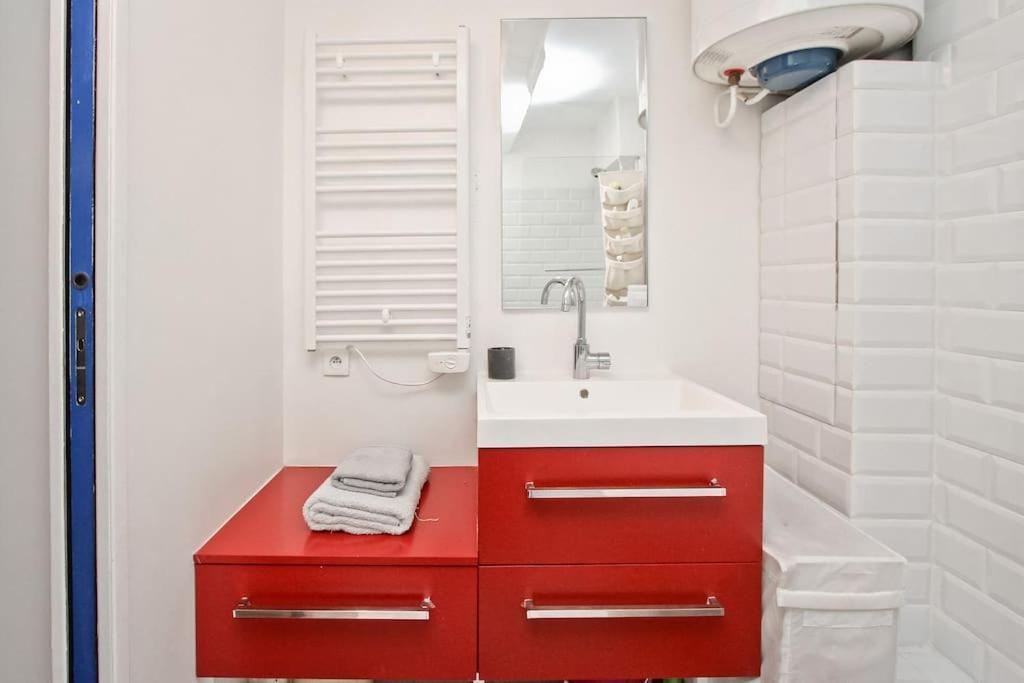 Charming In Le Marais Appartamento *