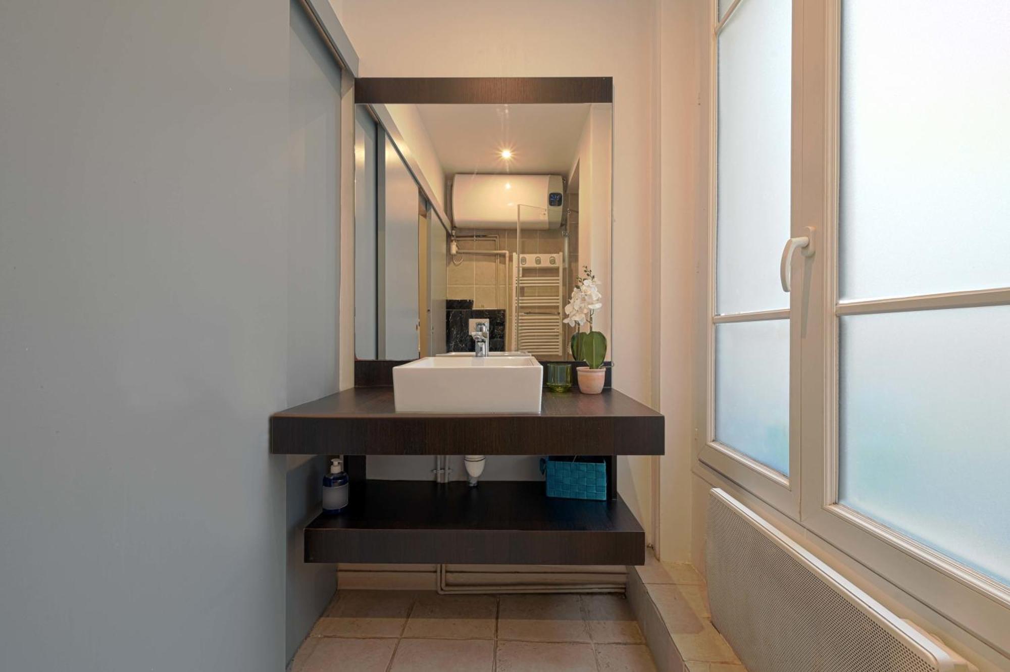 Apartment Large Modern Studio Close To The Eiffel Tower And Highlights
