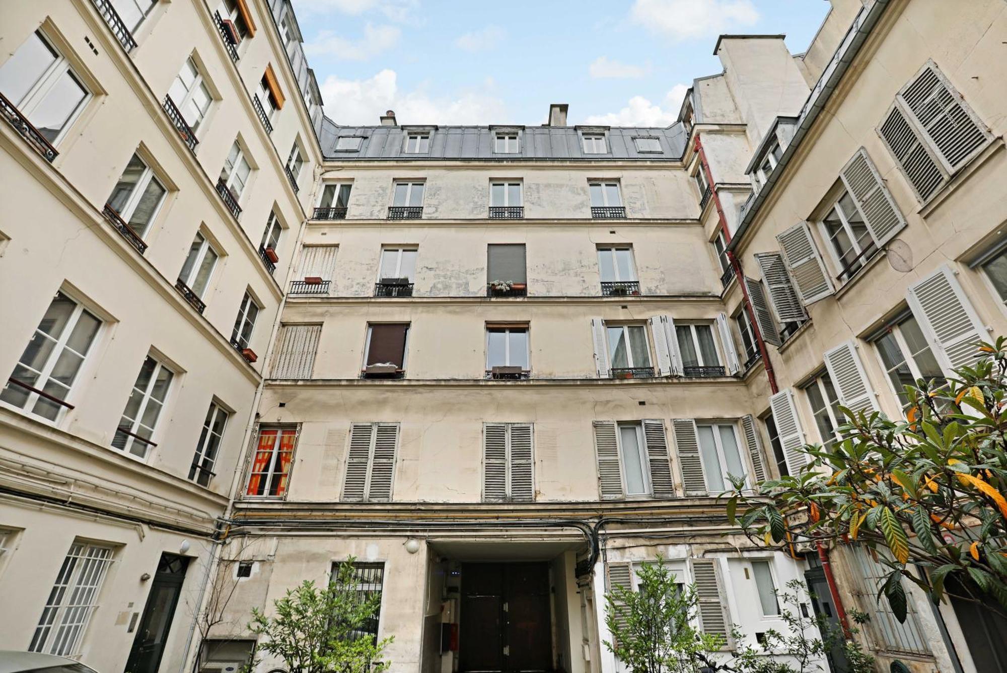 Intimate - 2p - Arts Et Metiers-republique * Paris