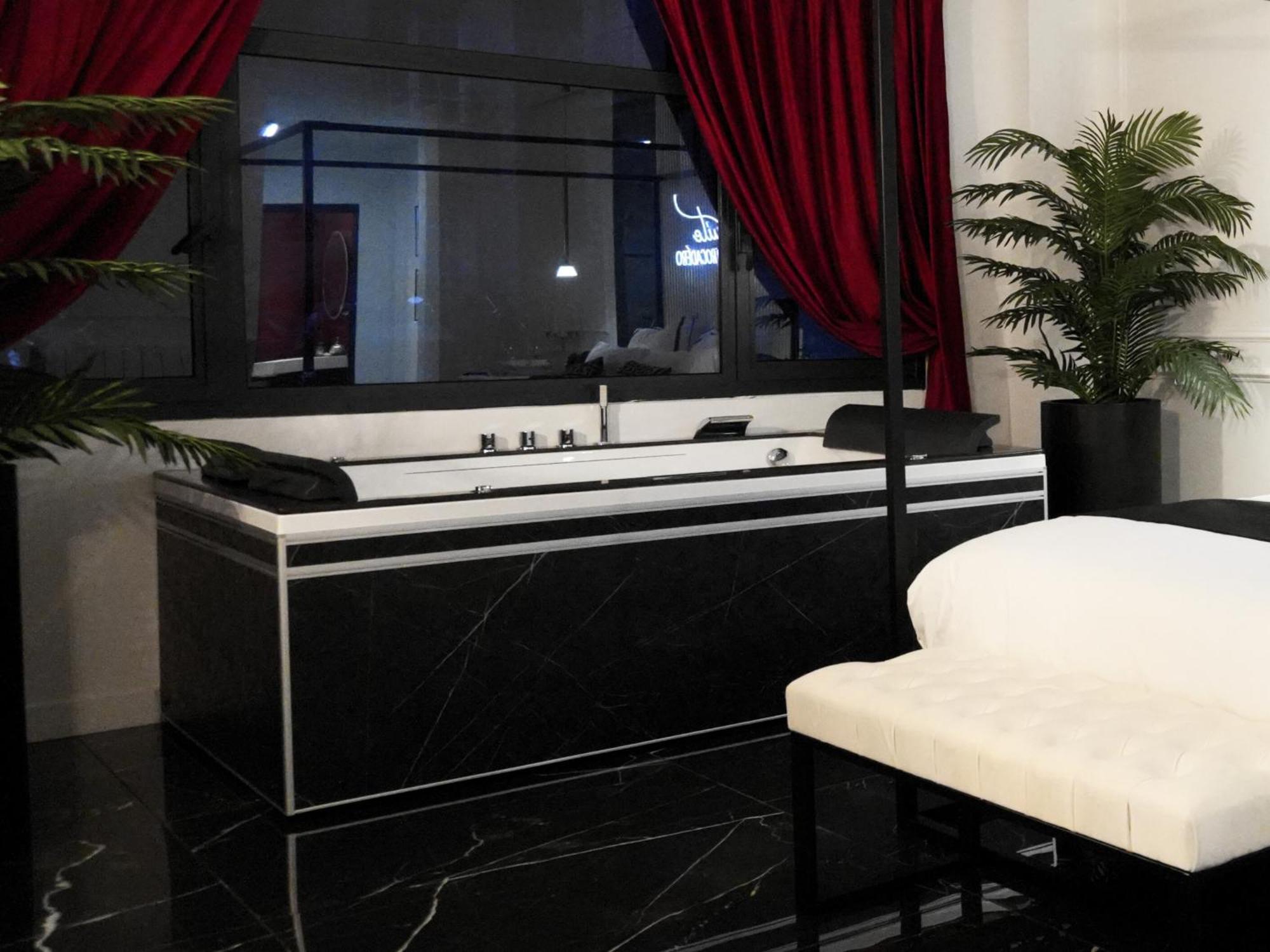 La Trocadero - Jacuzzi Privatif Appartamento *